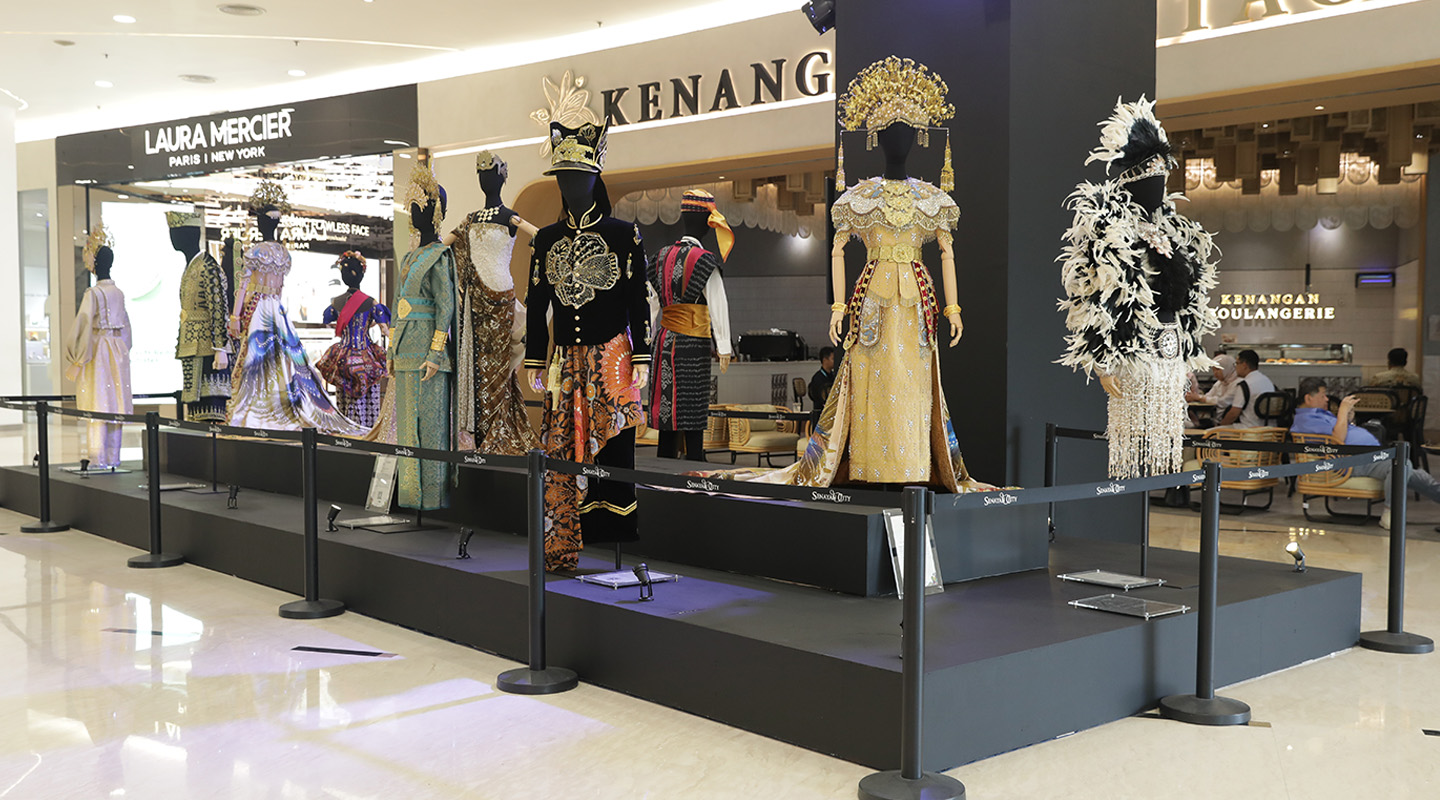 GAYA INSTALLATION BY INDONESIAN FASHION DESIGNERS 