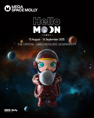 POP MART MEGA SPACE MOLLY: Hello Moon Exhibition 