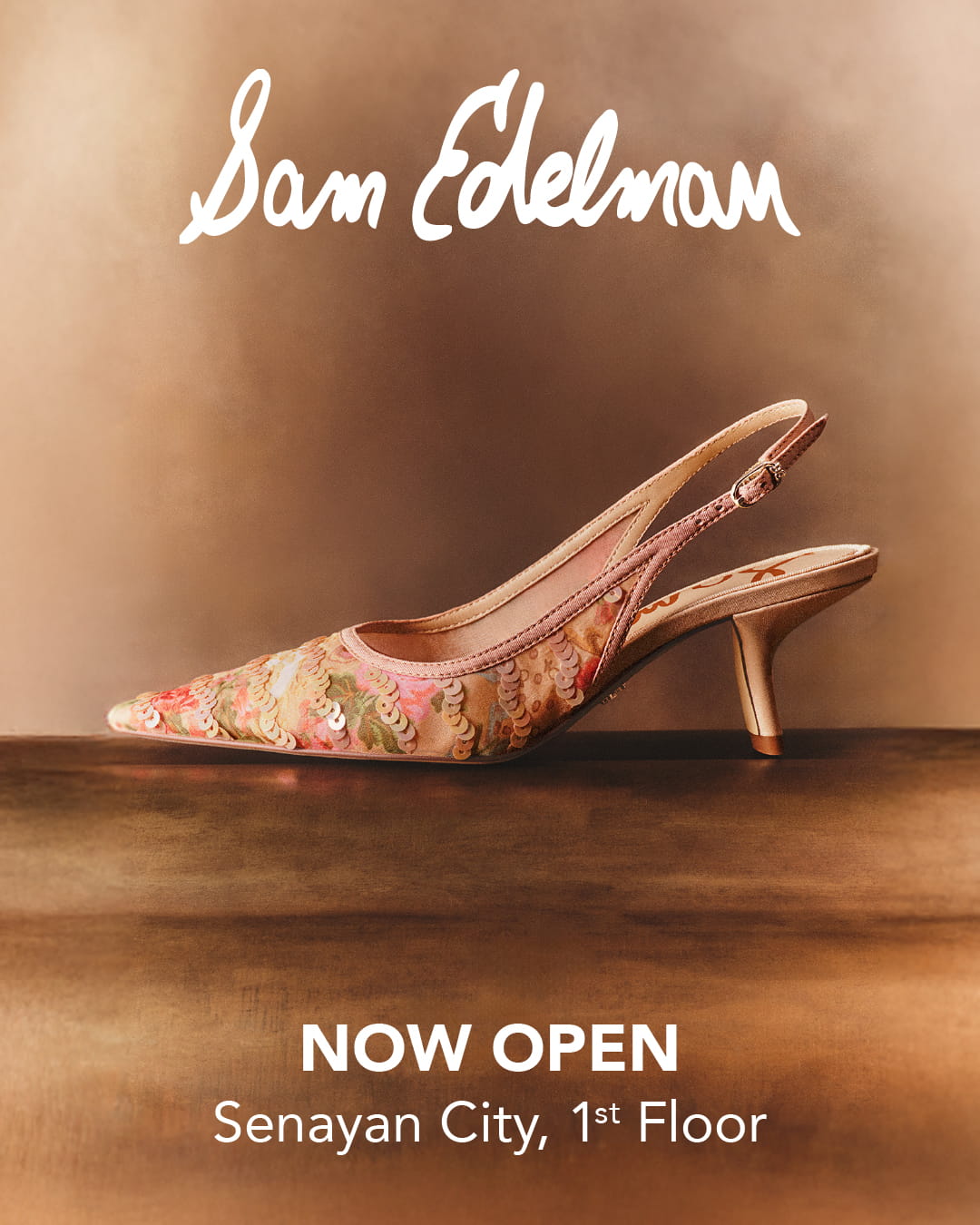 Welcome the season with refined style and modern elegance. 